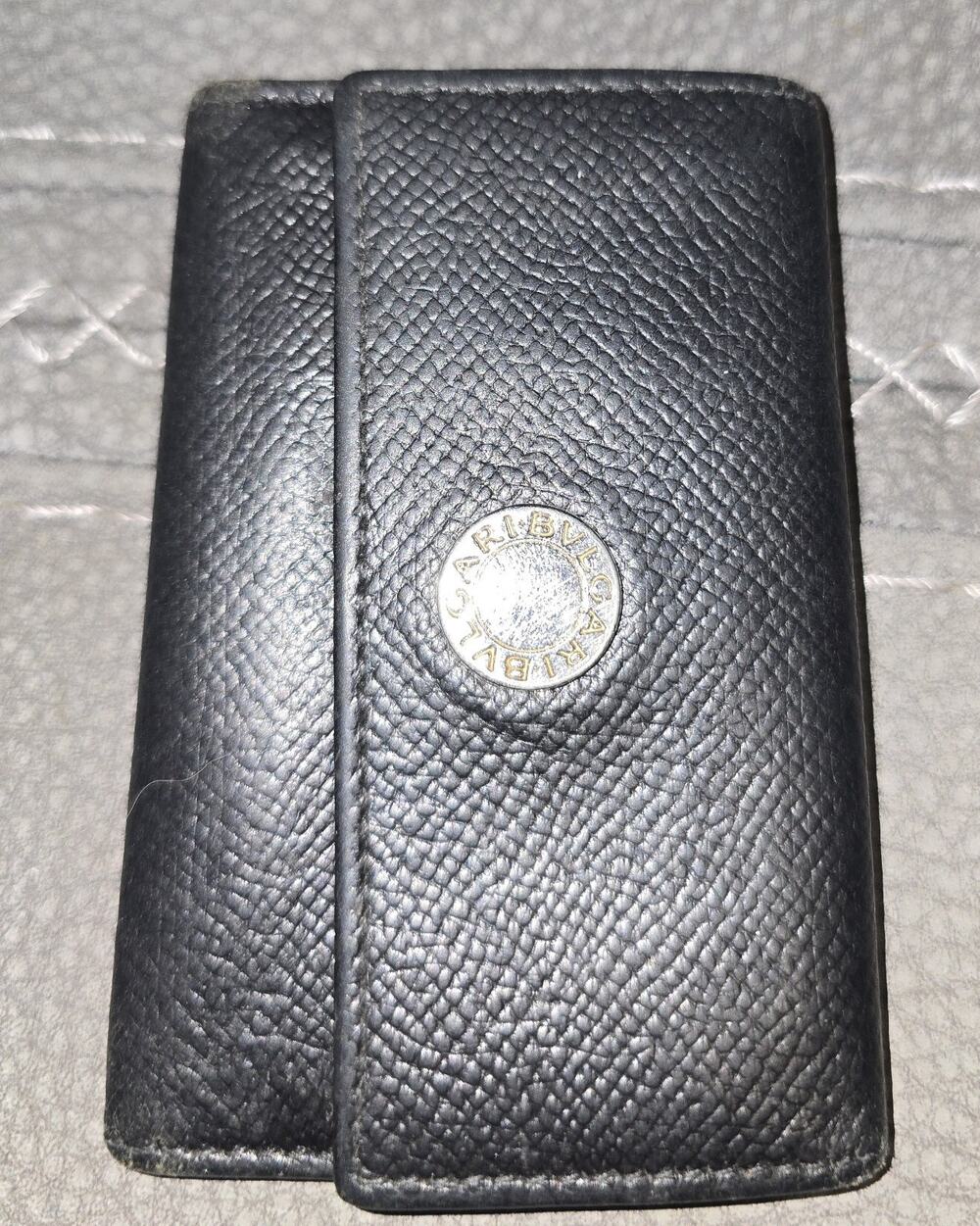 Bvlgari Black Leather Vintage key case/2 card holder 3 Key Hooks